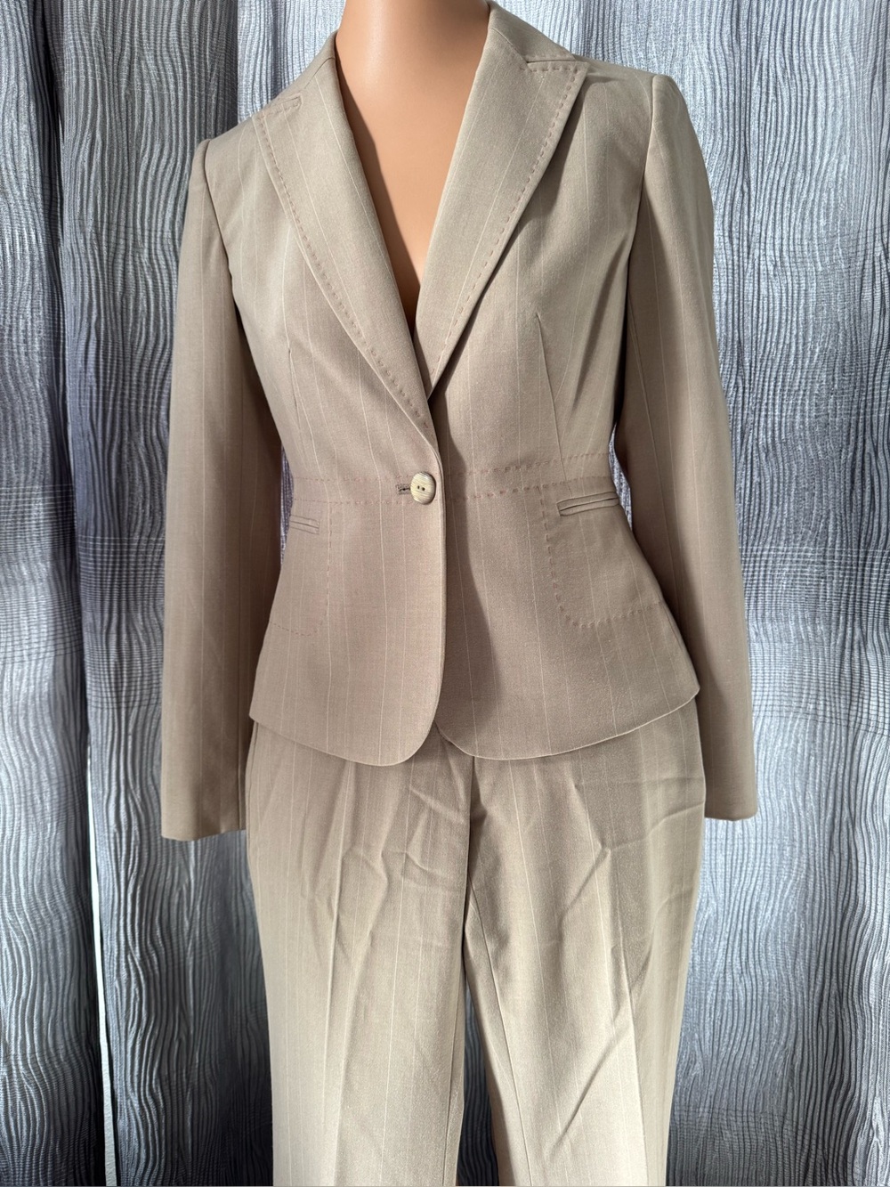 NINE WEST Beige Pinstripe Women's Tailored Pant Suit Size 2